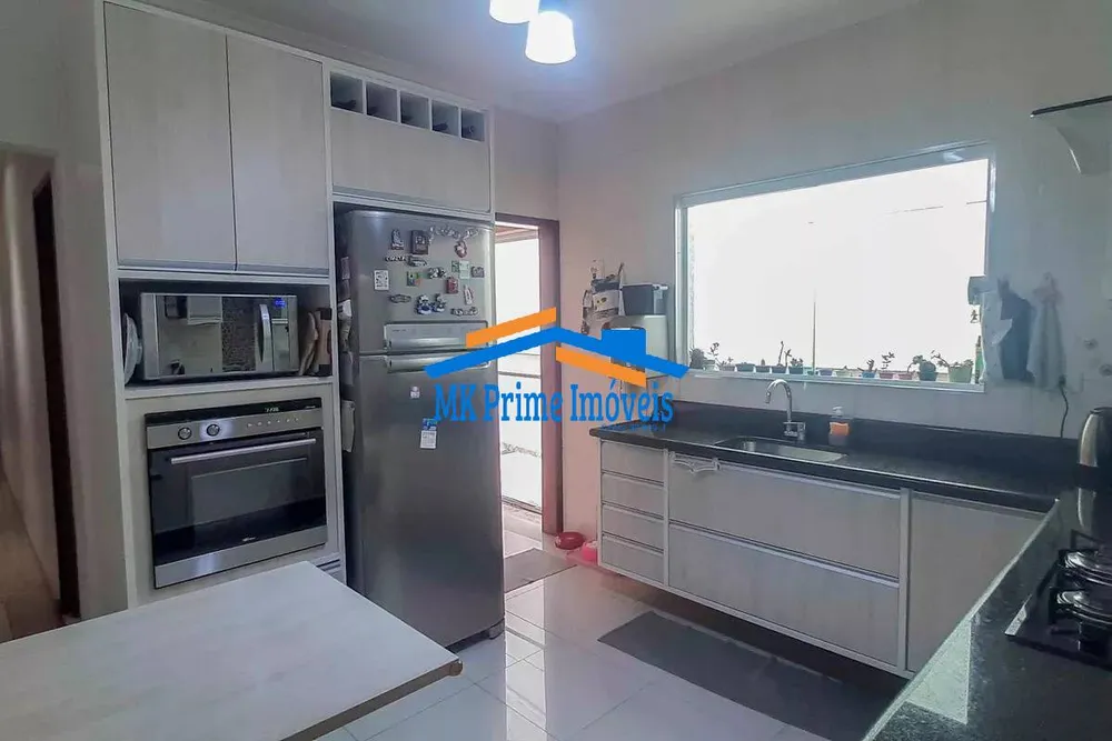 Sobrado, 3 quartos, 159 m² - Foto 2