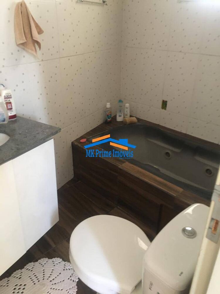 Chácara à venda com 2 quartos, 200m² - Foto 2