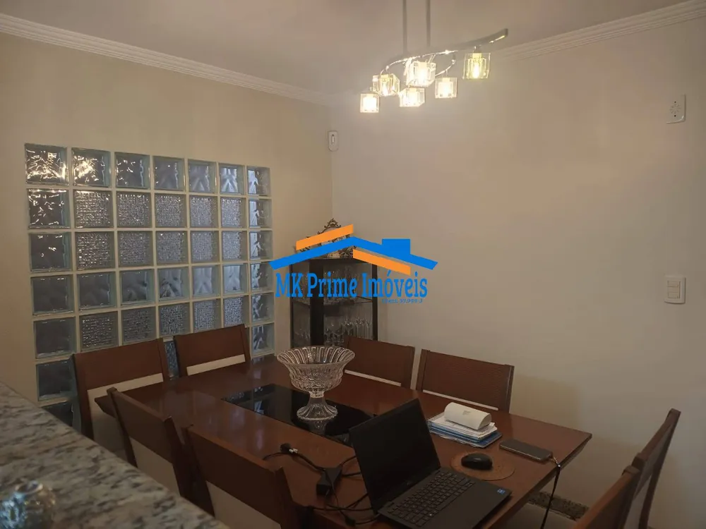 Sobrado, 3 quartos, 212 m² - Foto 1