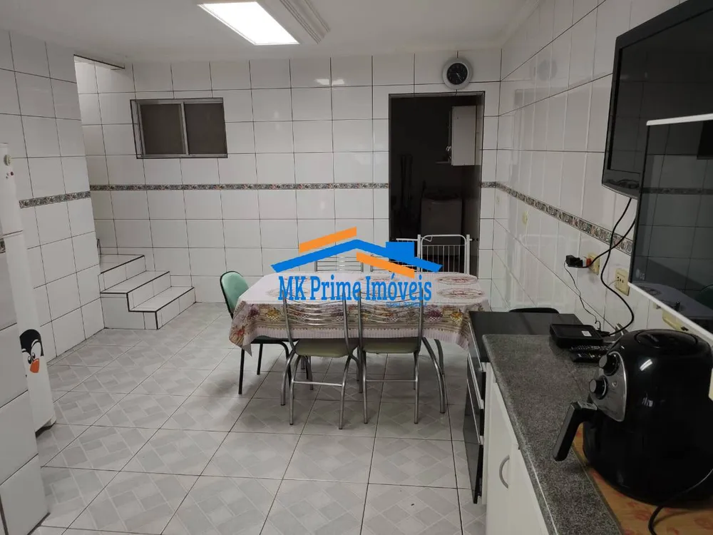 Sobrado, 3 quartos, 200 m² - Foto 2