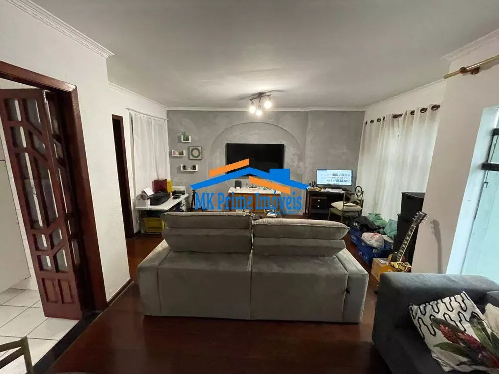 Sobrado à venda com 3 quartos, 241m² - Foto 2