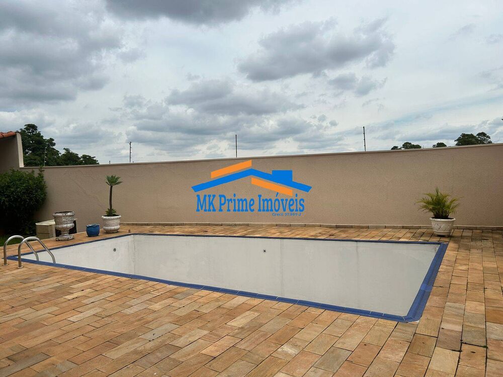 Sobrado à venda com 5 quartos, 380m² - Foto 1