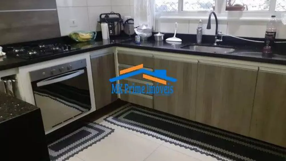 Sobrado à venda com 3 quartos, 130m² - Foto 1