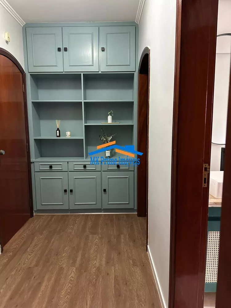 Apartamento para alugar com 3 quartos, 140m² - Foto 4