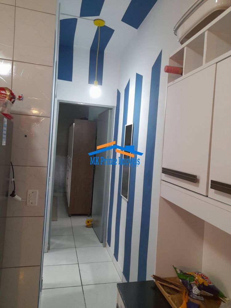 Casa à venda com 2 quartos, 70m² - Foto 18