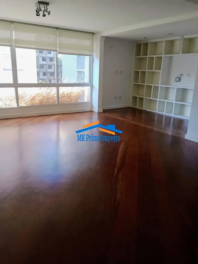 Apartamento, 3 quartos, 240 m² - Foto 1