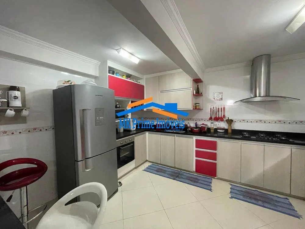 Sobrado, 3 quartos, 180 m² - Foto 2