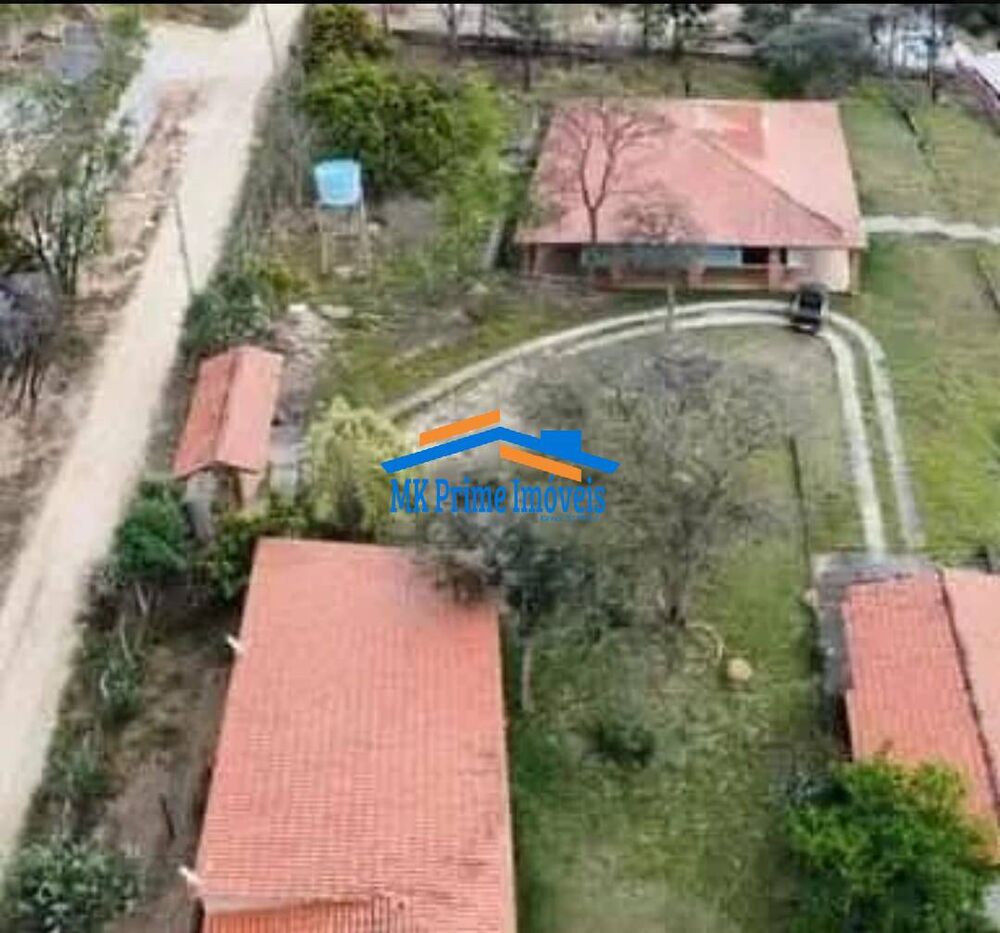 Chácara à venda com 4 quartos, 600m² - Foto 2