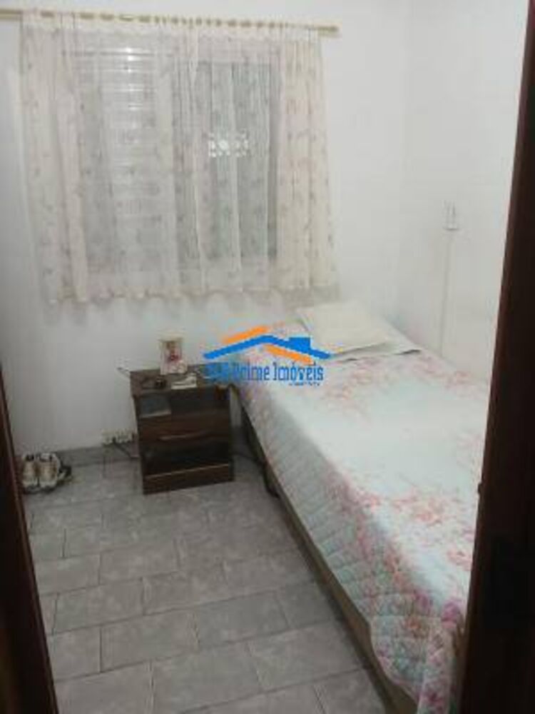 Sobrado à venda com 5 quartos, 186m² - Foto 1