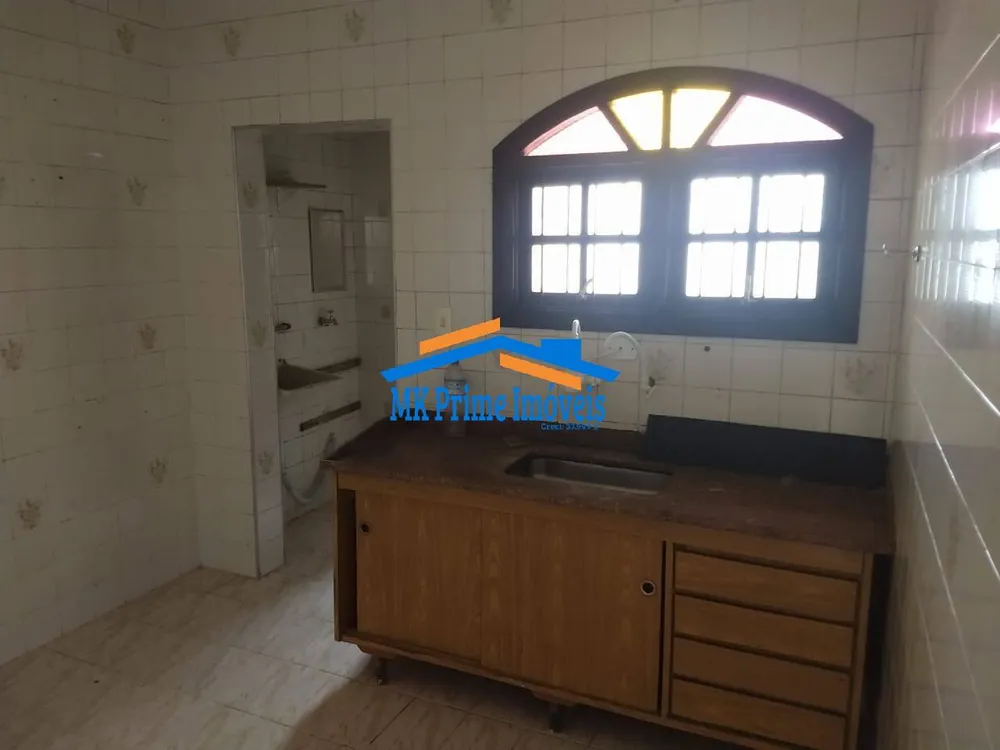 Casa, 1 quarto, 250 m² - Foto 2