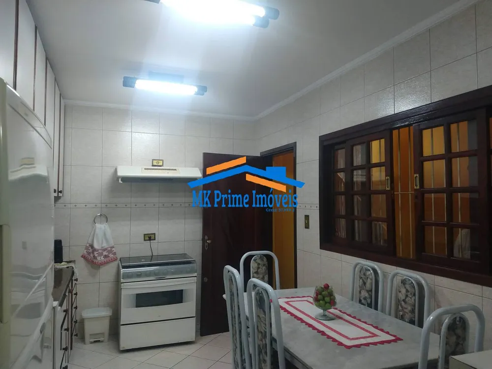 Sobrado, 2 quartos, 246 m² - Foto 2