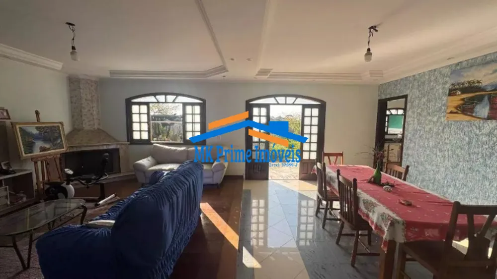 Sobrado, 5 quartos, 303 m² - Foto 2
