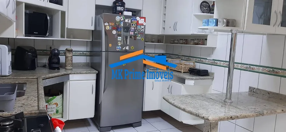 Sobrado, 3 quartos, 236 m² - Foto 2
