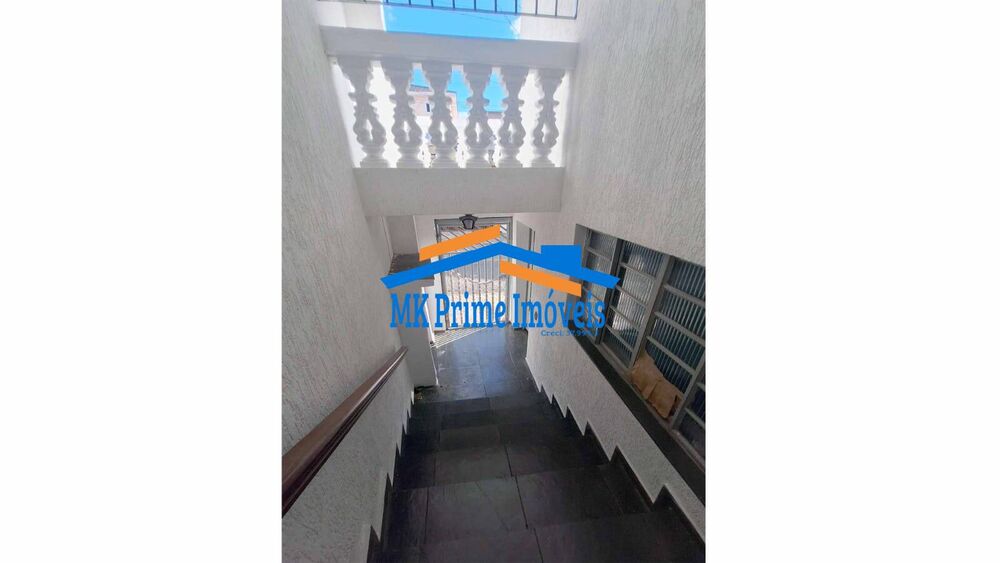 Sobrado à venda com 3 quartos, 252m² - Foto 4