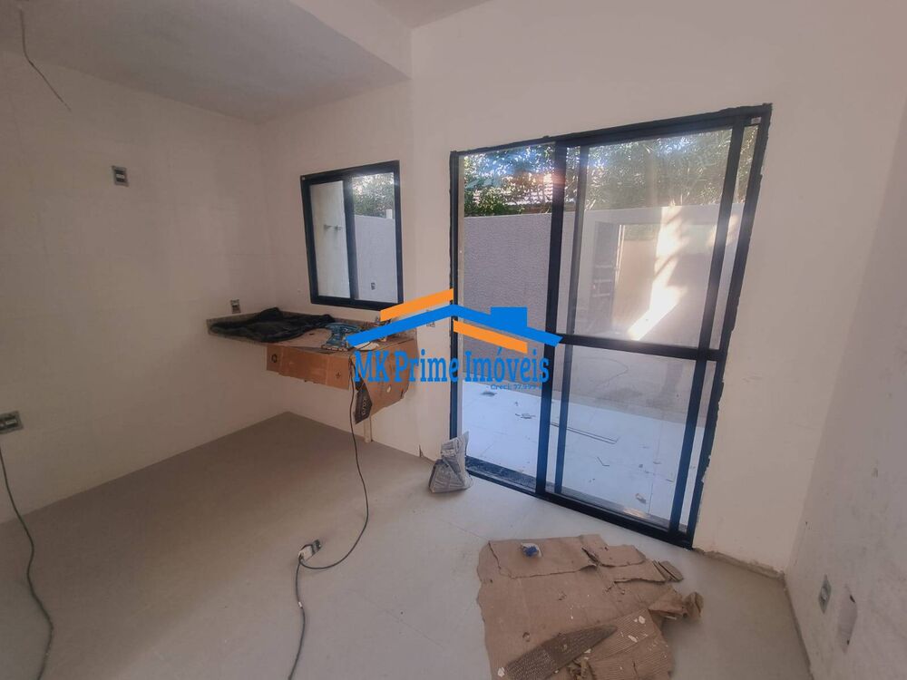 Casa de Condomínio à venda com 2 quartos, 60m² - Foto 4