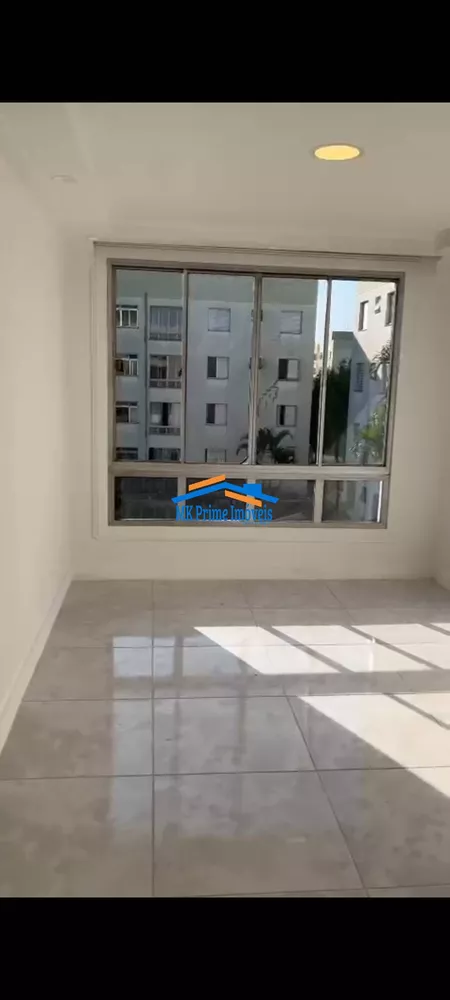 Apartamento à venda com 3 quartos, 80m² - Foto 2