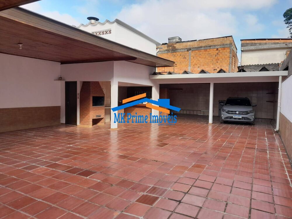 Casa à venda com 3 quartos, 319m² - Foto 1