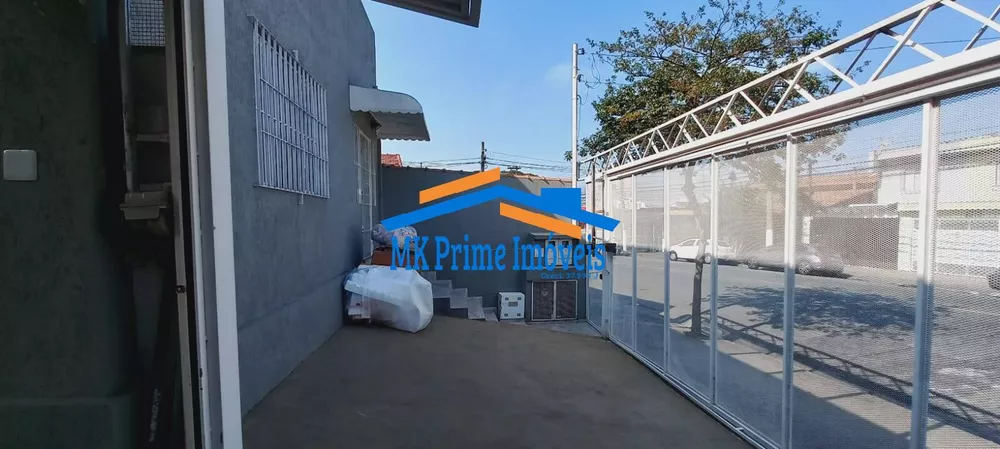 Casa à venda com 3 quartos, 250m² - Foto 1