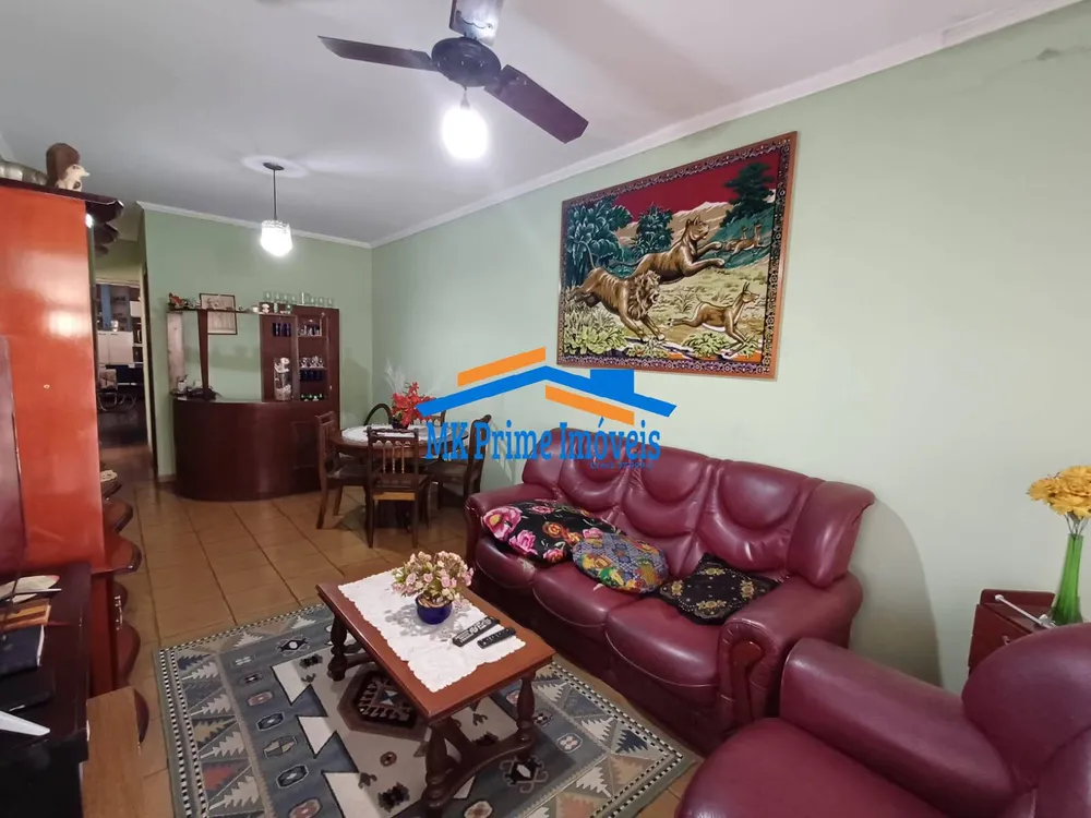 Casa, 3 quartos, 237 m² - Foto 1