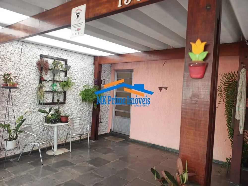 Casa, 4 quartos, 232 m² - Foto 1