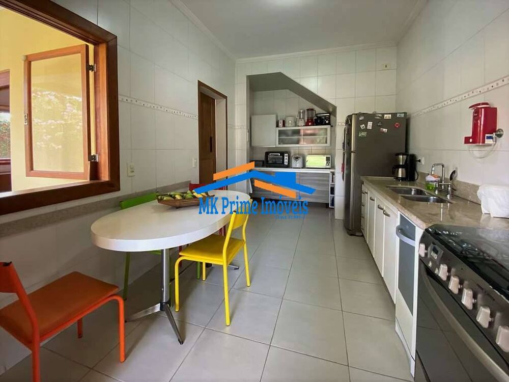 Casa de Condomínio à venda com 4 quartos, 362m² - Foto 1