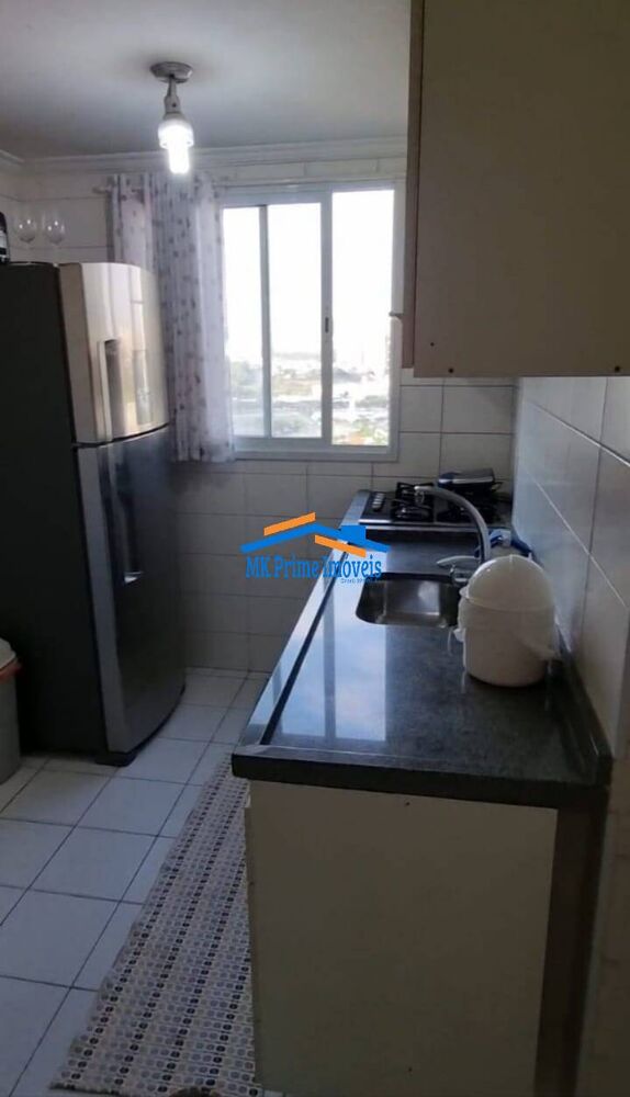 Apartamento à venda com 3 quartos, 80m² - Foto 2