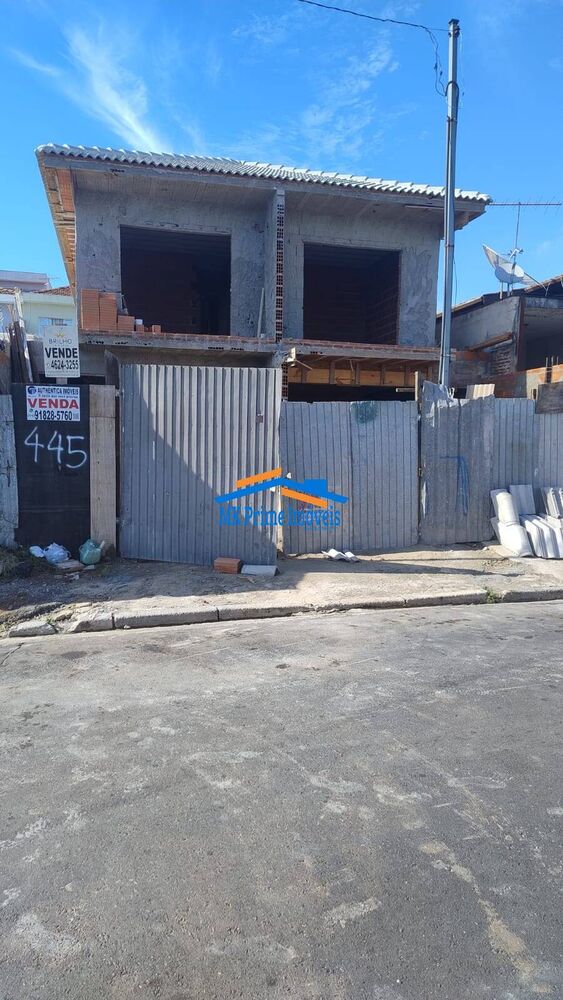 Sobrado à venda com 3 quartos, 170m² - Foto 1