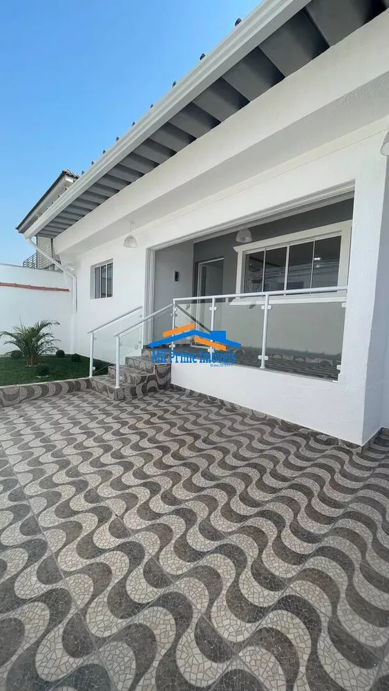 Casa à venda com 2 quartos, 106m² - Foto 1