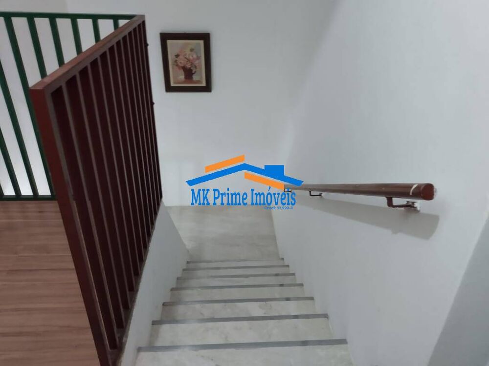Sobrado à venda com 4 quartos, 100m² - Foto 2