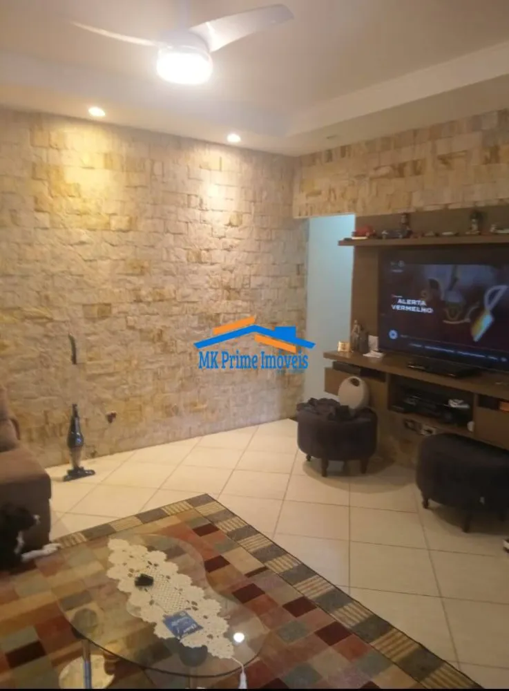 Casa, 3 quartos, 250 m² - Foto 2