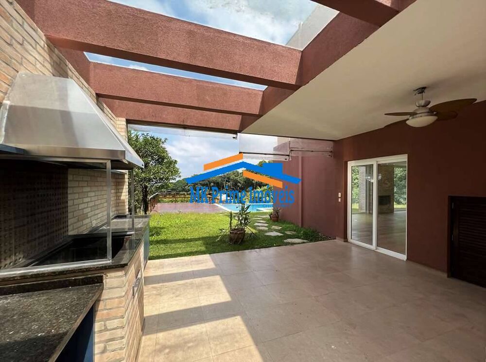 Casa de Condomínio para alugar com 4 quartos, 493m² - Foto 2