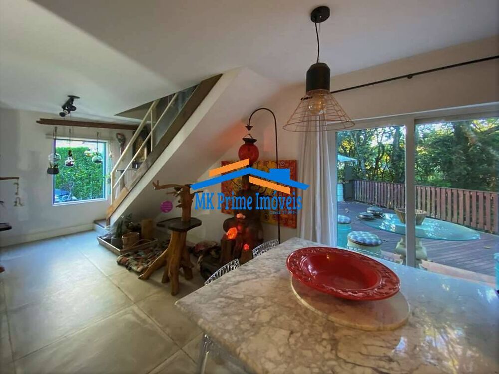 Casa de Condomínio à venda com 3 quartos, 147m² - Foto 1