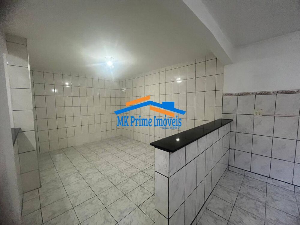 Casa à venda com 4 quartos, 259m² - Foto 2