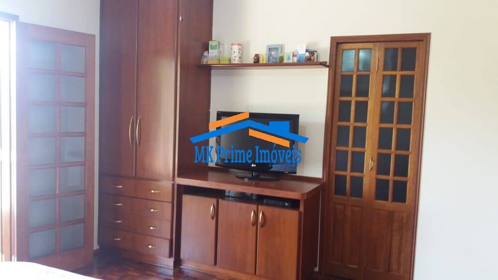 Casa à venda com 4 quartos, 310m² - Foto 13