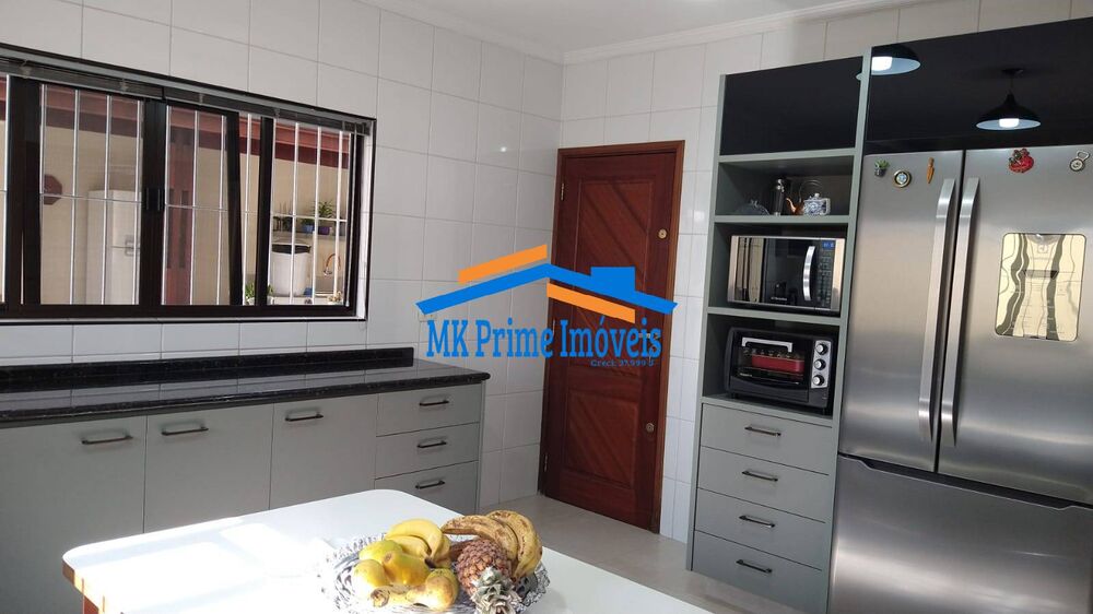 Casa à venda com 4 quartos, 310m² - Foto 9