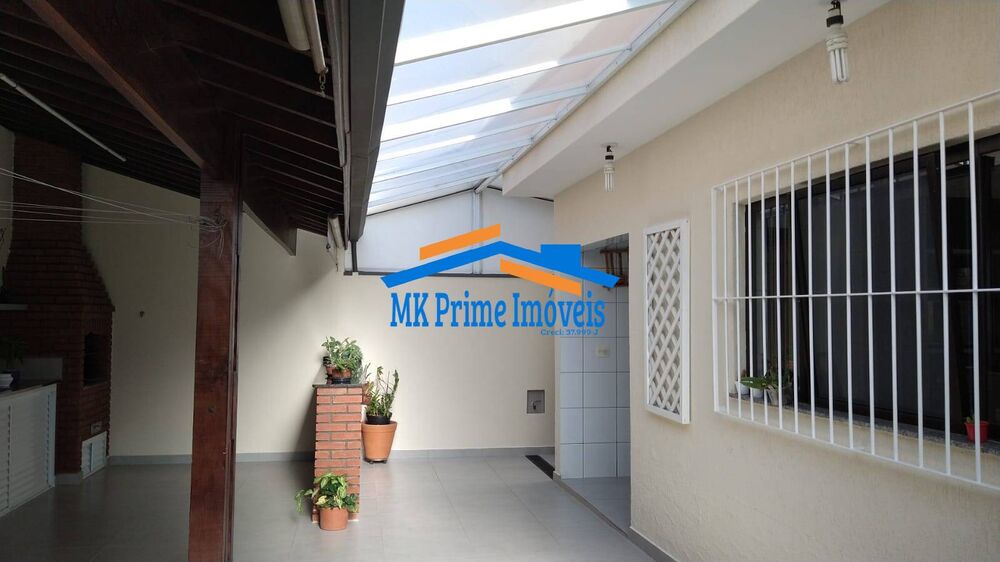 Casa à venda com 4 quartos, 310m² - Foto 16