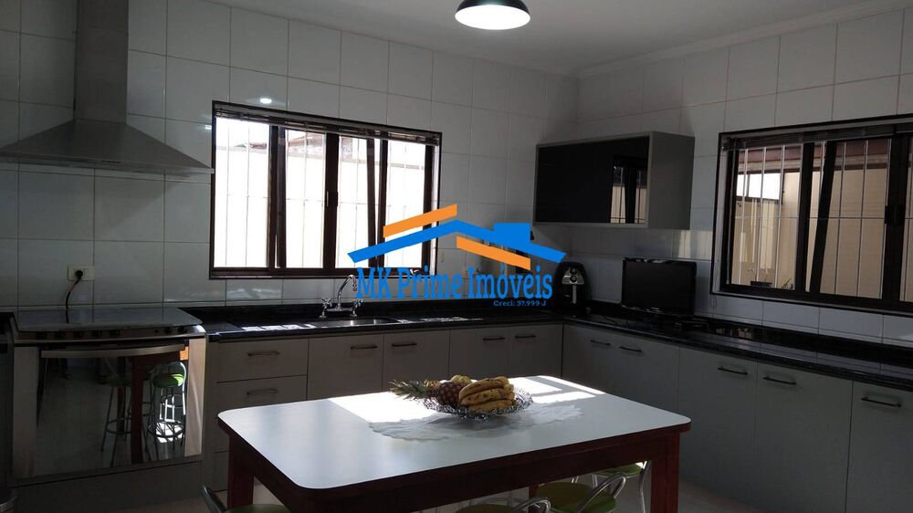 Casa à venda com 4 quartos, 310m² - Foto 8