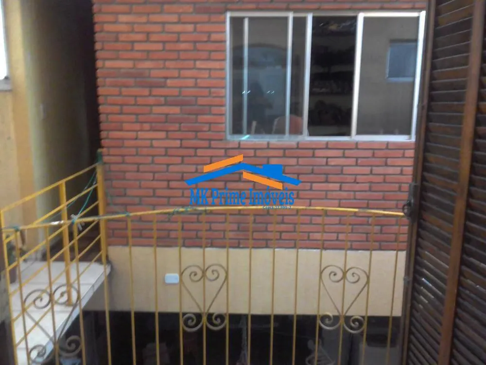 Sobrado, 3 quartos, 242 m² - Foto 2