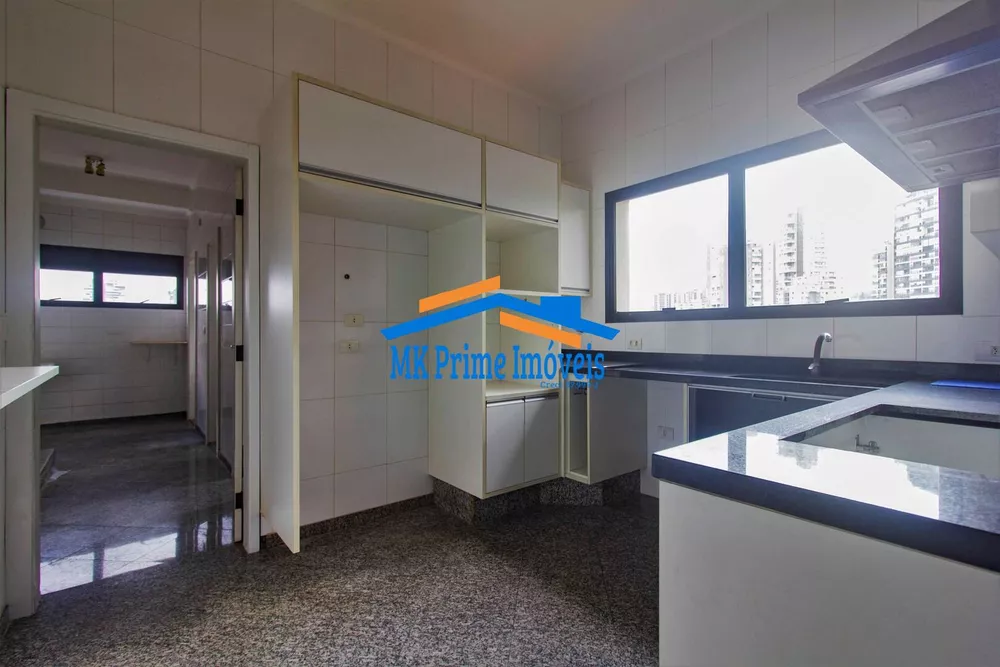 Apartamento à venda com 3 quartos, 283m² - Foto 4