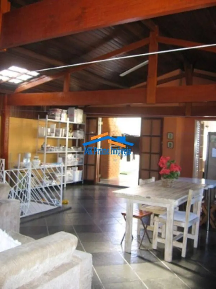 Casa, 3 quartos, 250 m² - Foto 4