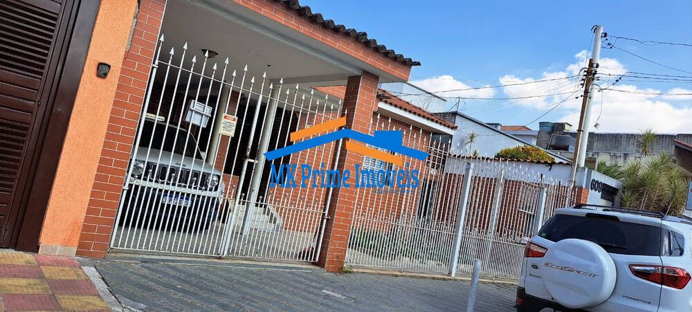 Casa à venda com 3 quartos, 180m² - Foto 1