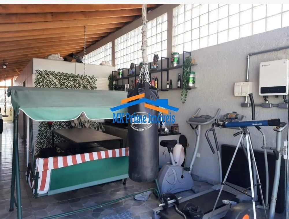 Sobrado à venda com 4 quartos, 125m² - Foto 2