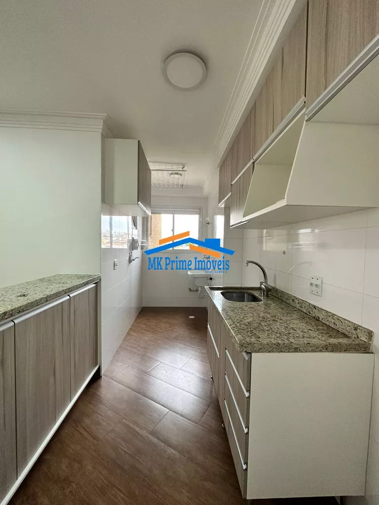 Apartamento à venda com 2 quartos, 68m² - Foto 3