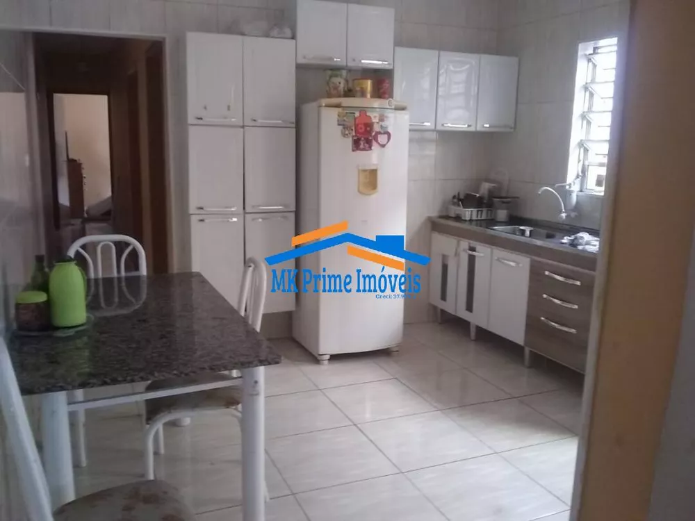 Casa à venda com 2 quartos, 160m² - Foto 1