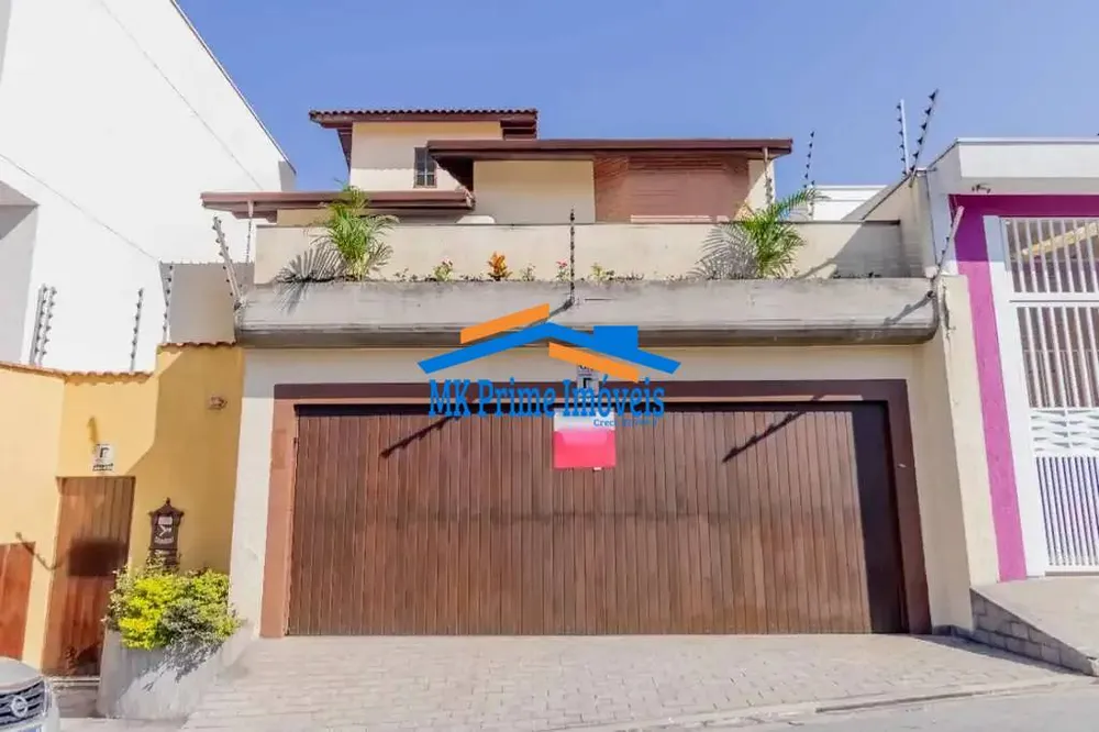 Sobrado, 3 quartos, 241 m² - Foto 1