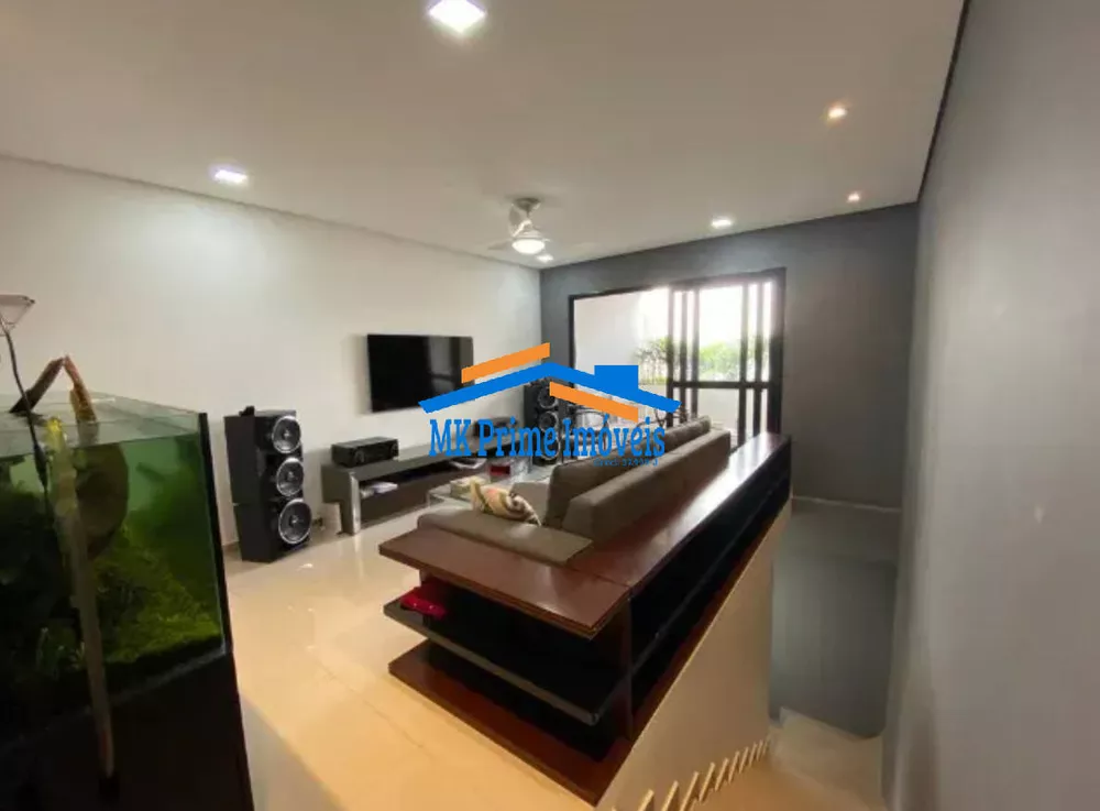 Sobrado à venda com 3 quartos, 200m² - Foto 1