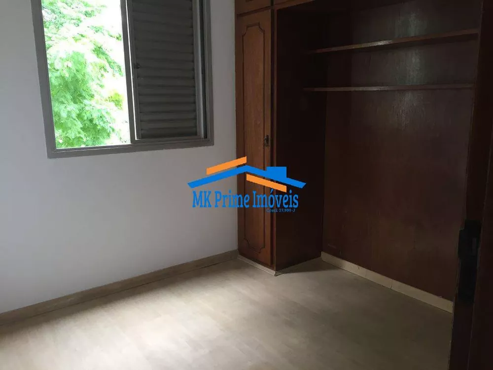 Apartamento à venda com 3 quartos, 74m² - Foto 4