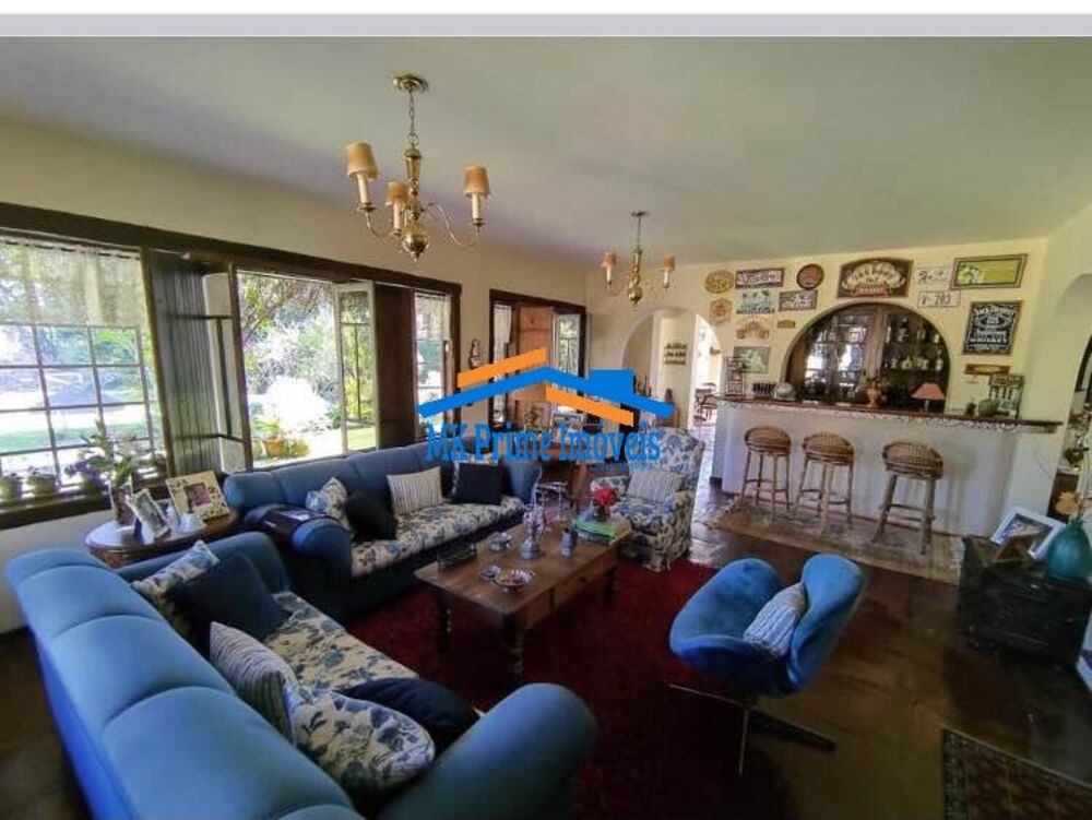 Chácara à venda com 4 quartos, 750m² - Foto 2
