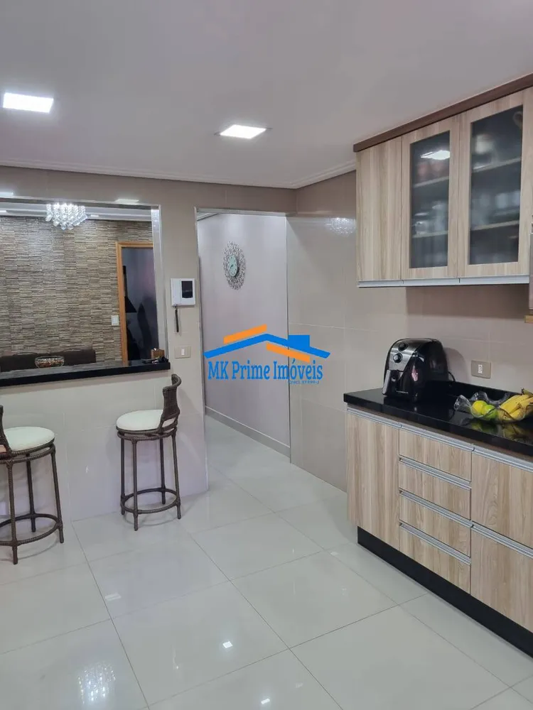 Sobrado, 3 quartos, 215 m² - Foto 1