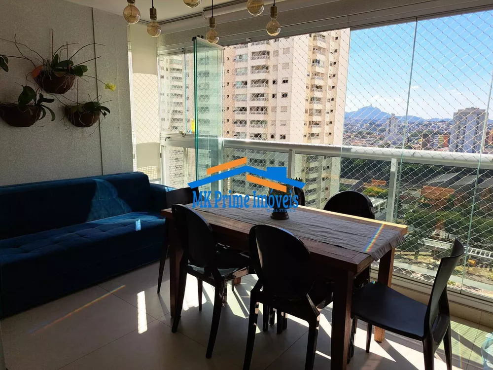 Apartamento à venda com 3 quartos, 125m² - Foto 1